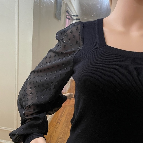 Carmen Marc Valvo Black Blouse with Sheer Sleeves - Picture 3 of 12